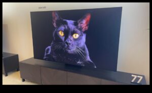 מעבר למסך: טלוויזיות כמרכזי מידע עם עדכוני חדשות ומזג אוויר